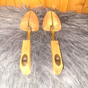 Rochester mens  Cedar shoe horns
